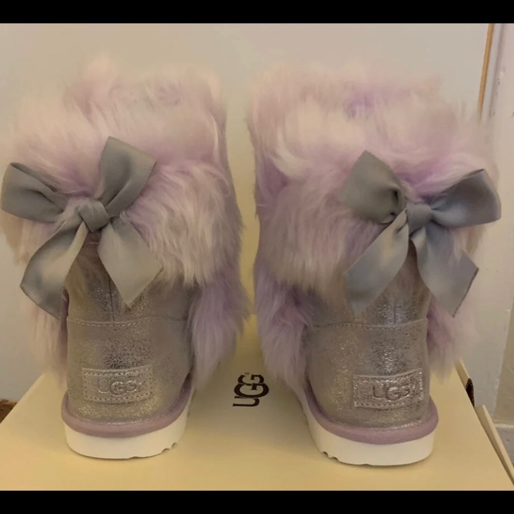 Uggs size 9 toddler